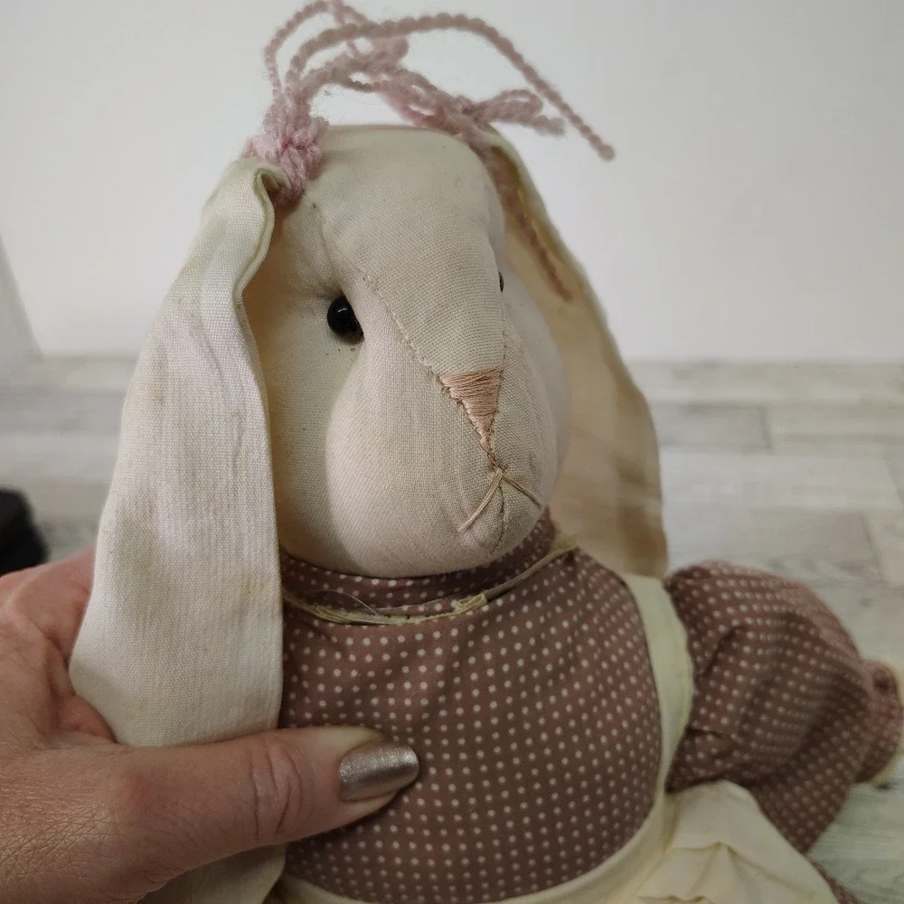 Vtg Country Style‎ Fabric Bunny Rabbit Muslin Doll 17" Tall Decor Cottagecore - Picture 7 of 14